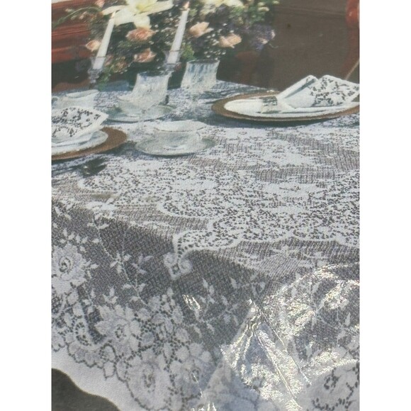 Quaker Lace 70" Round Lace Tablecloth Camelot Floral #44421 White NWT USA Made - Picture 8 of 9